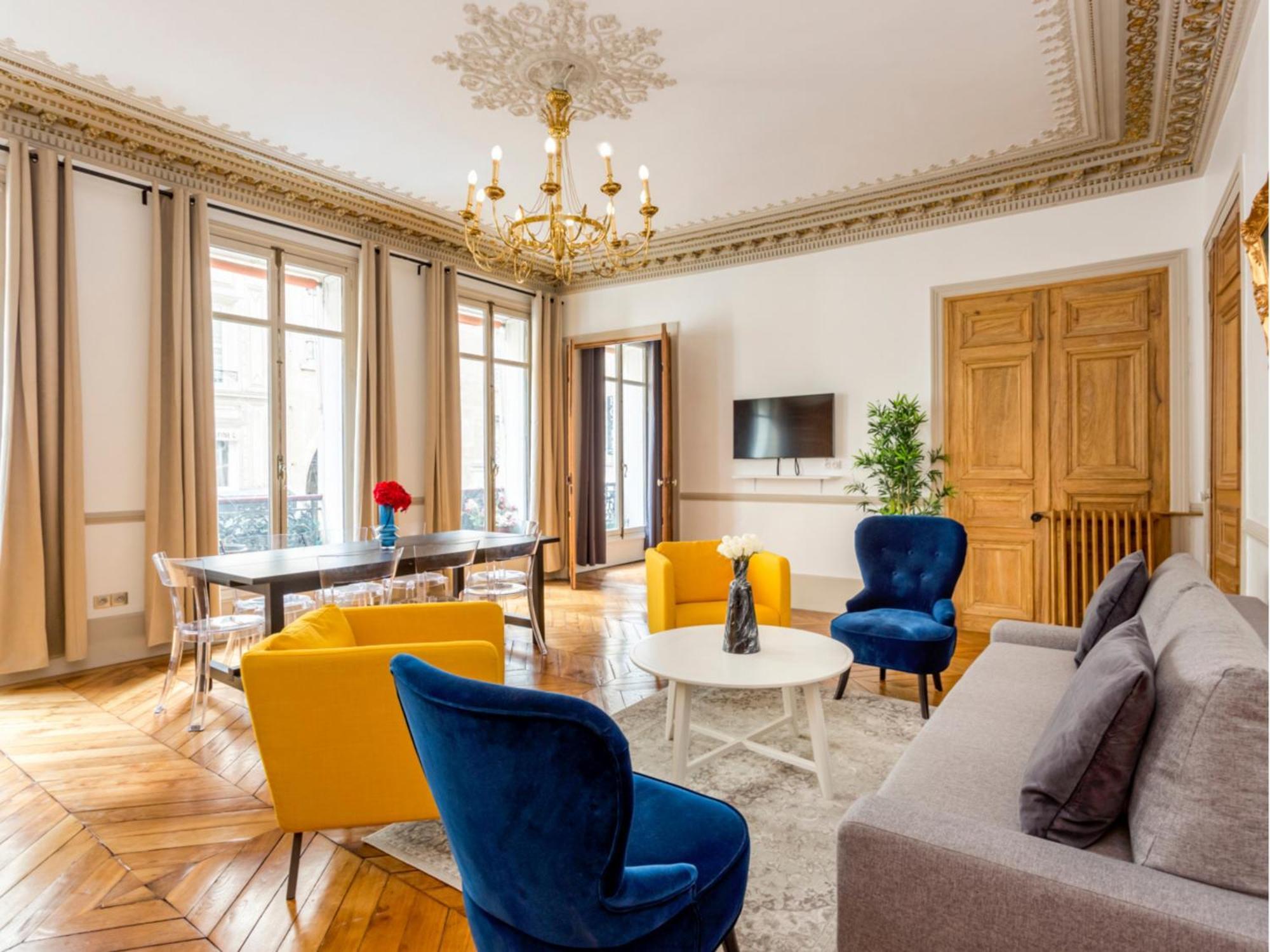 Cozy - Opera - Castellane * Parijs
